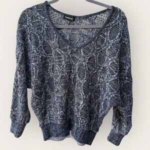 Vintage BEBE 1/4 sleeve blue beck cable like knit lightweight sweater